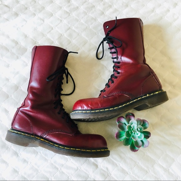 dr martens 1914 red